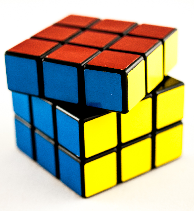 Die möglichen Züge auf einem Rubik's Cube bilden eine (sehr große) . 